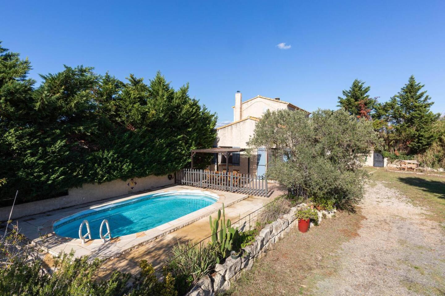 Mas Provencal De 120M2 En Camargue, Avec Piscine Et Parking Inclus, Ideal Pour Des Vacances Arles Exterior foto